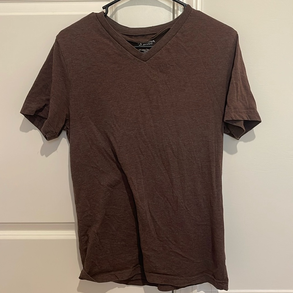 Men’s Medium Arizona V-Neck T-Shirt